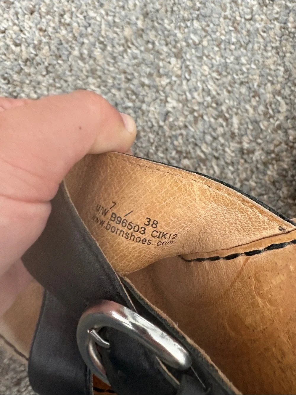 Born casual wedge